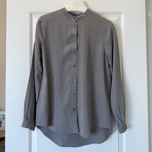 Equipment Femme gray button up silk blouse XS
